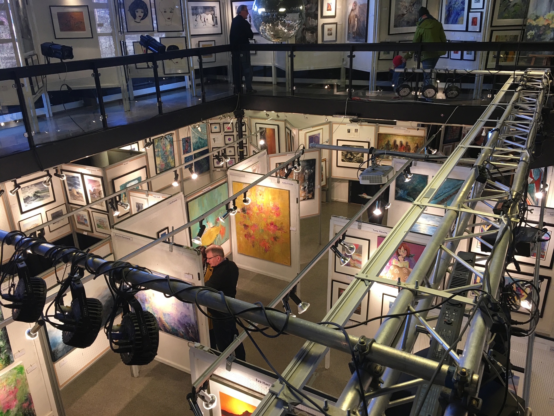 Lions Kunstutstilling på Stoppestedet på Lilleaker